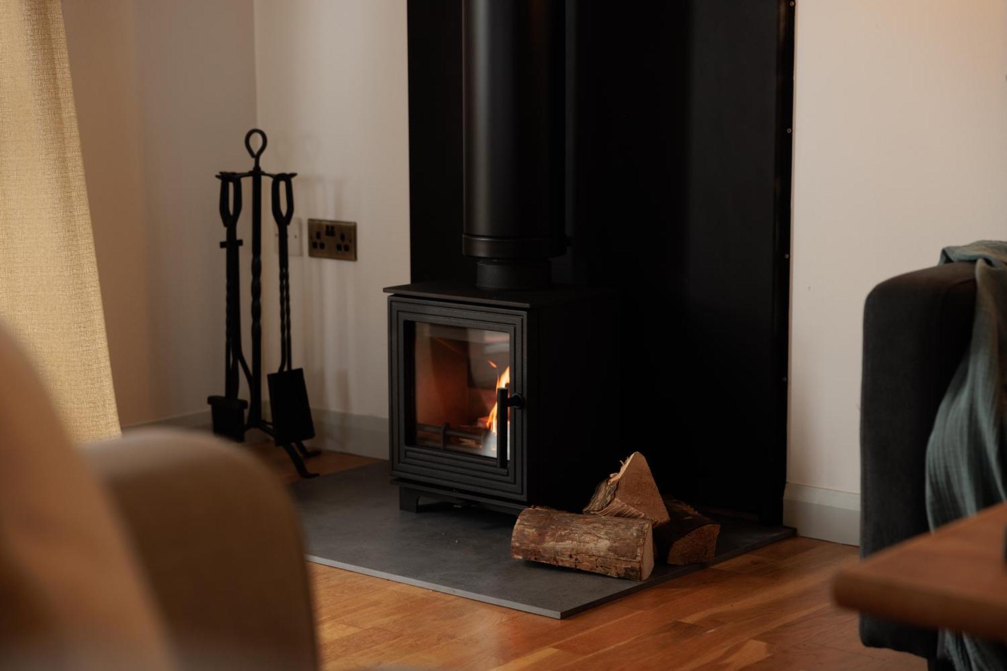 Villa The Retreat, Waterfront & Log Burner Christchurch  Exterior foto